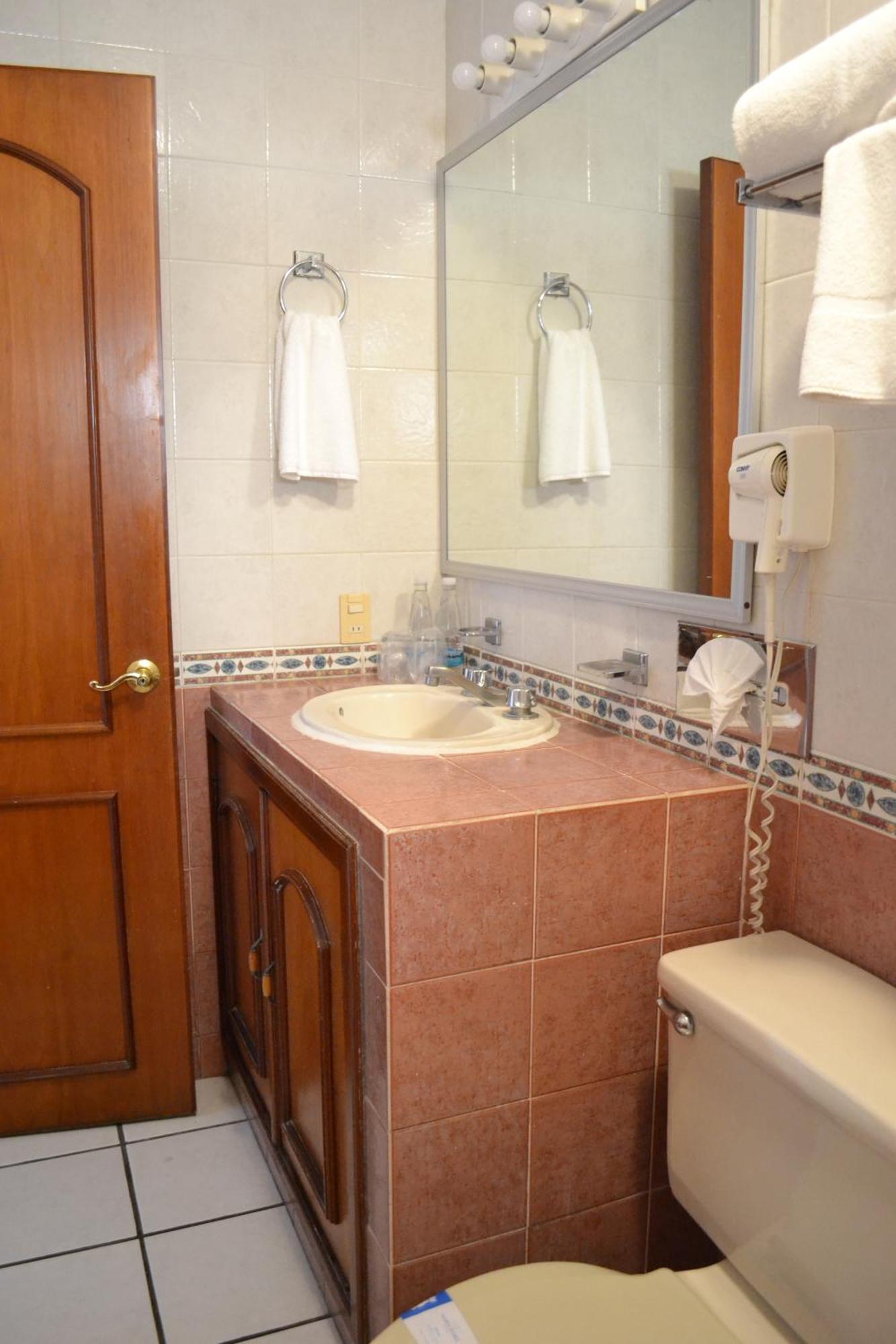 Hotel Maria Isabel Colima Zewnętrze zdjęcie